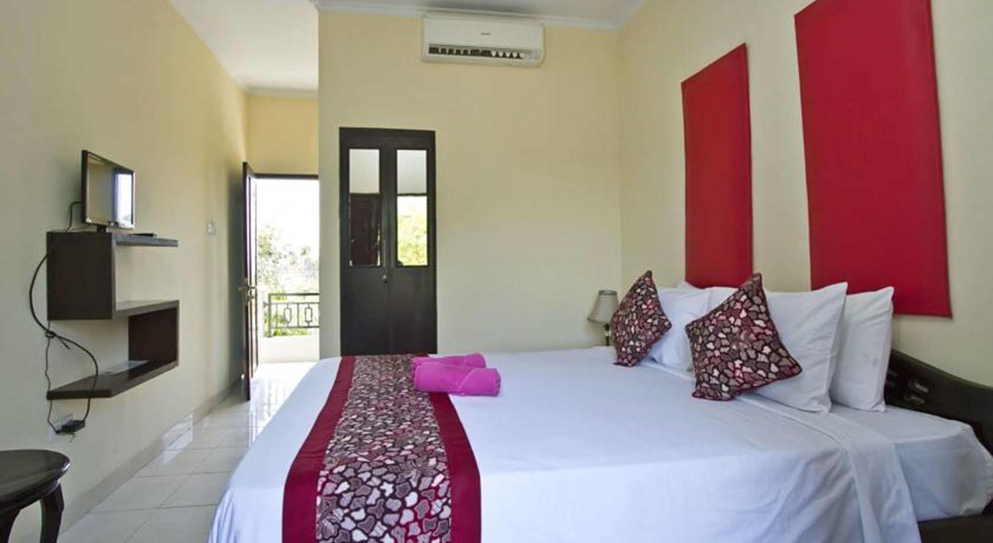 Ramantika Bali House Hotel Jimbaran Eksteriør billede