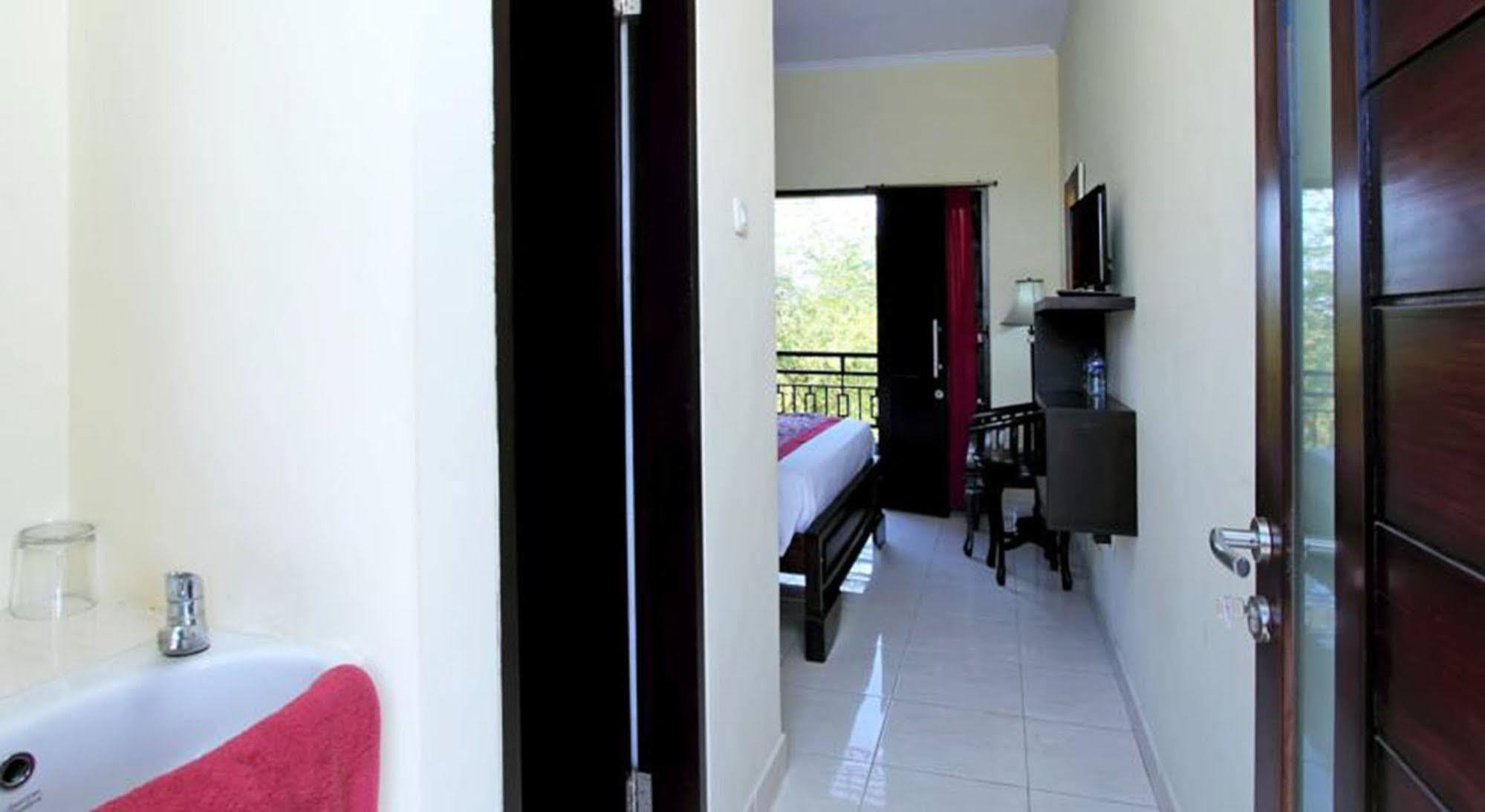 Ramantika Bali House Hotel Jimbaran Eksteriør billede